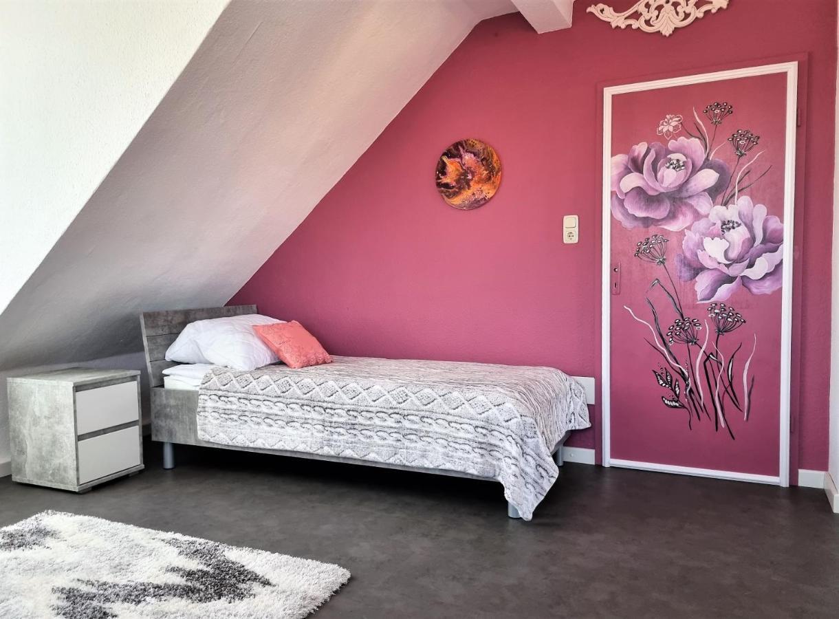 Apartment Bayreuth, Grosse Ferienwohnung Im Haus Mit Kunst, 3 Schlafzimmer, Kueche, Parkplatz Екстериор снимка