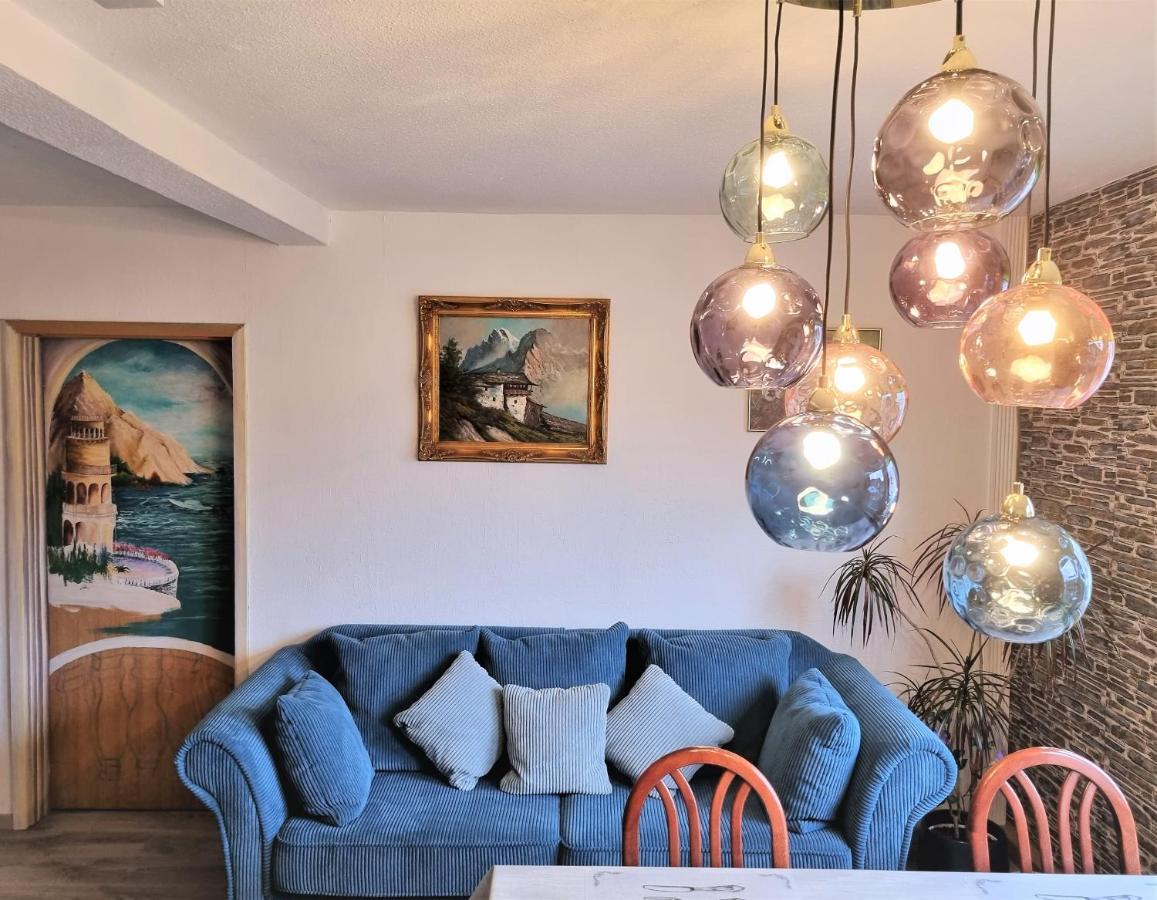 Apartment Bayreuth, Grosse Ferienwohnung Im Haus Mit Kunst, 3 Schlafzimmer, Kueche, Parkplatz Екстериор снимка